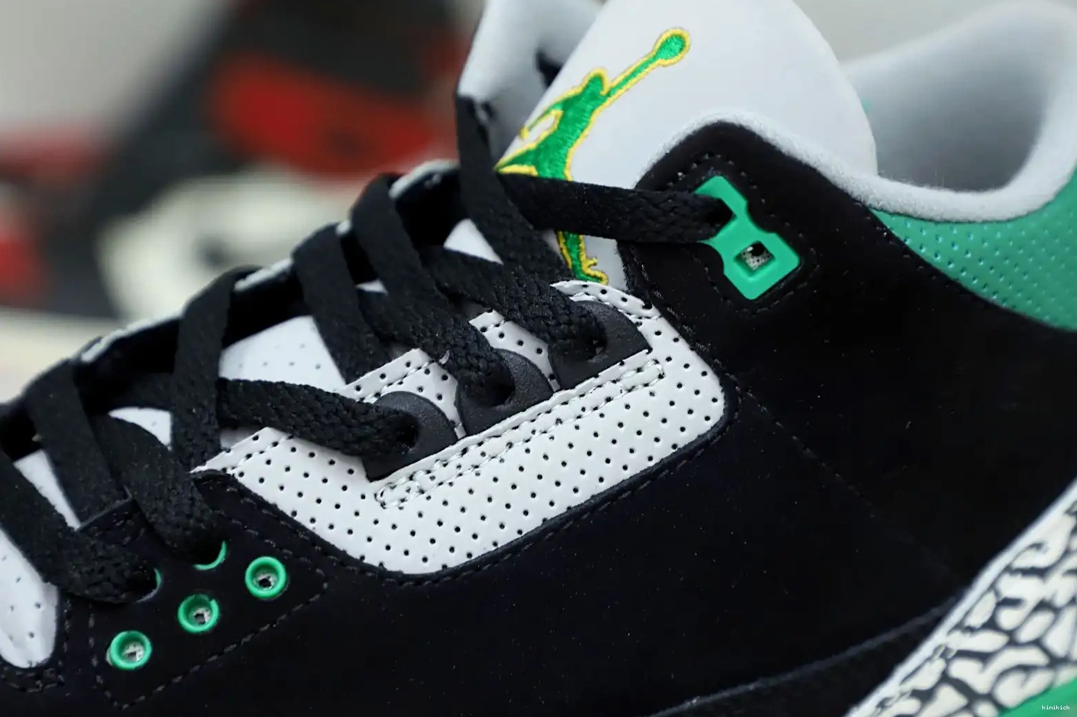 PINE GREEN JORDAN Kimikick 3 AIR 0426